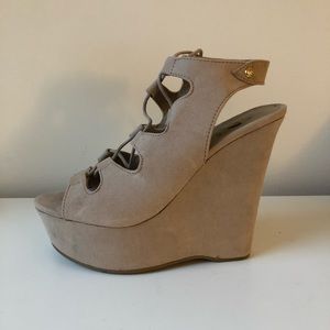 G by Guess high heel sandal bundle (black & beige)